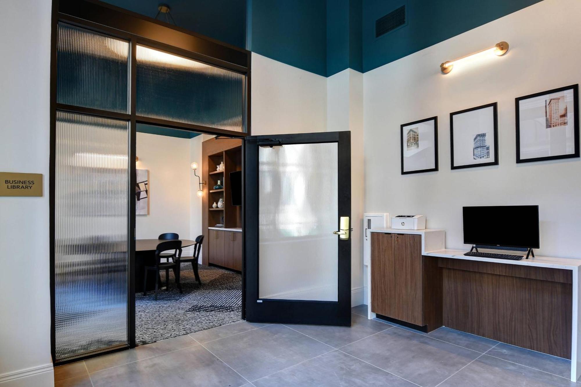Courtyard By Marriott Cincinnati Downtown Kültér fotó
